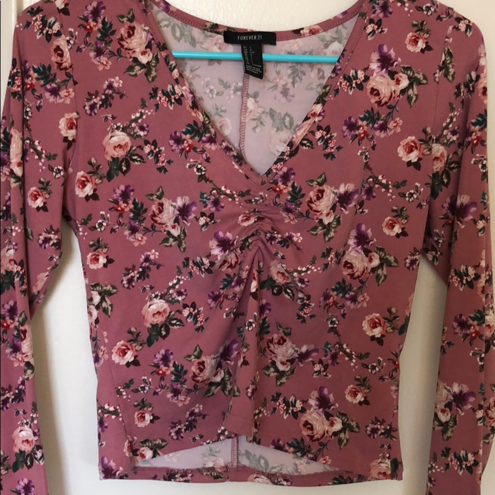 Long sleeve crop top